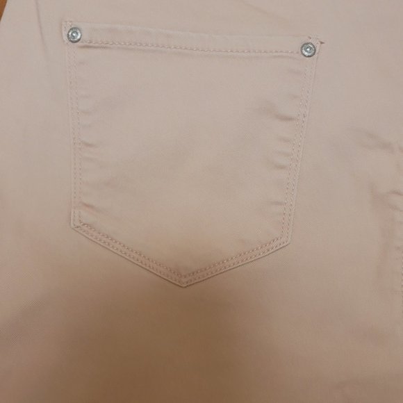 PLUS SIZE BLUSH SKINNY JEANS - Picture 9 of 9